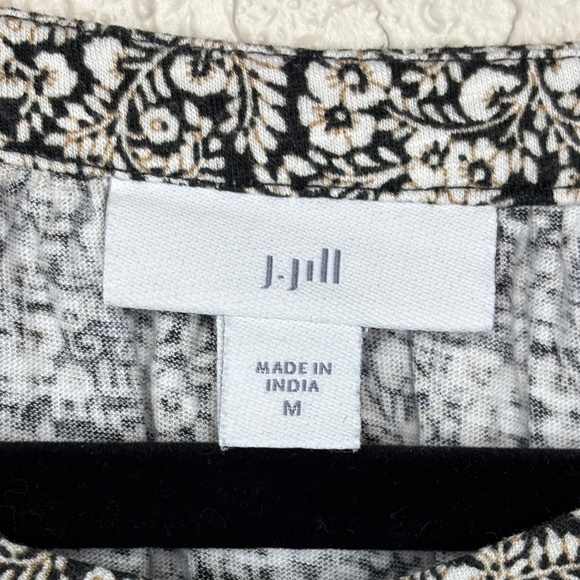 J. Jill Black White Yellow Floral Casual Peasant Relaxed Top Women's Size Medium - Picture 7 of 13